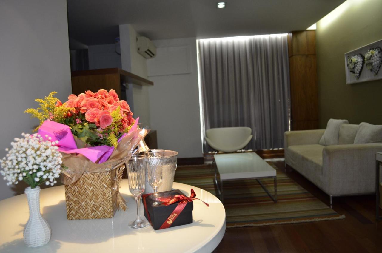 Constantino Hotel E Eventos Juiz de Fora Zewnętrze zdjęcie A living room in a condominium