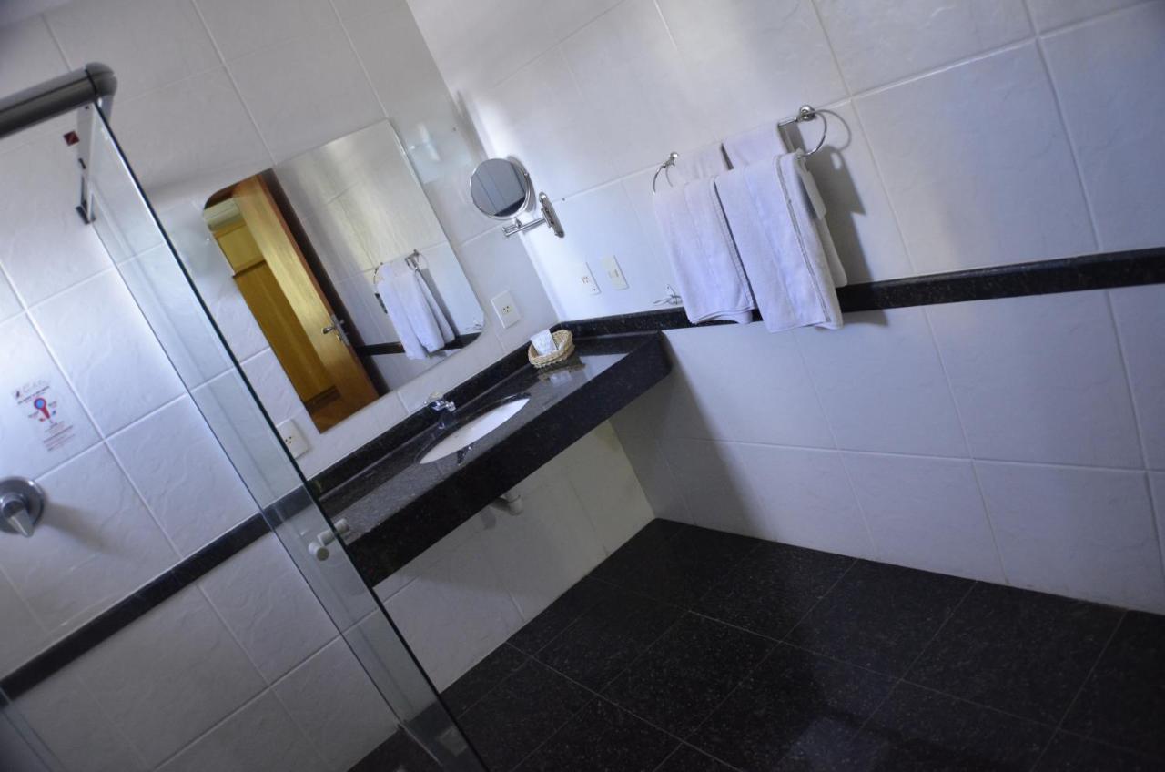 Constantino Hotel E Eventos Juiz de Fora Zewnętrze zdjęcie Bathroom